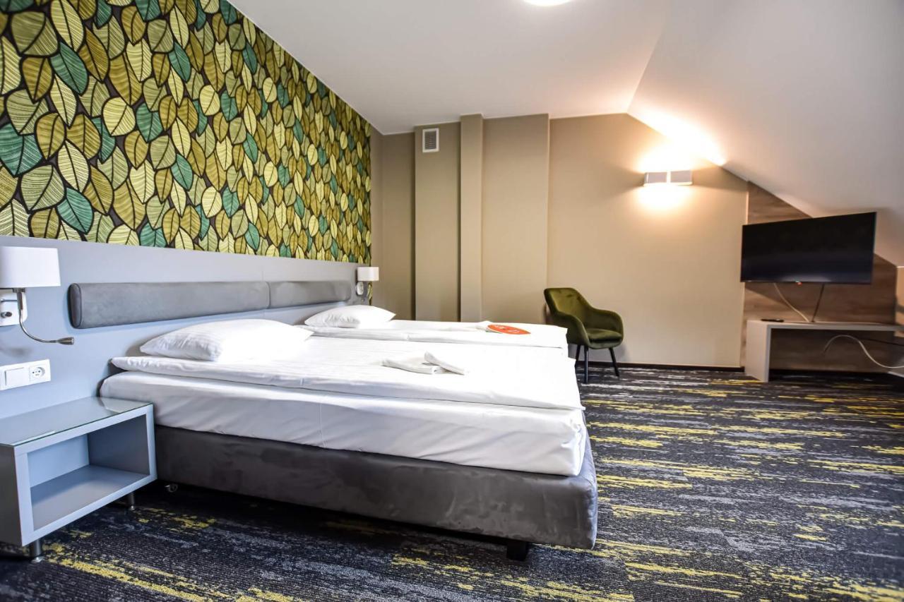 Lesny Dwor Hotell Radom Exteriör bild
