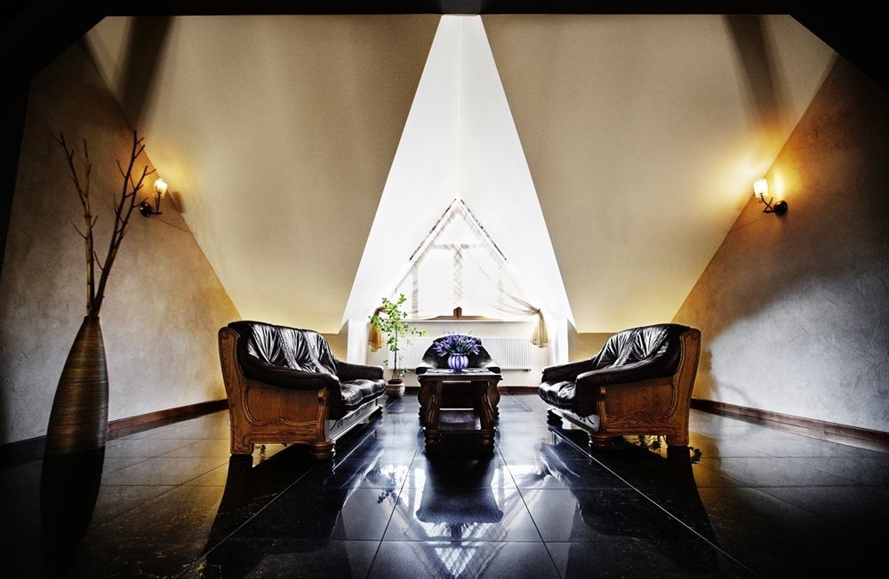 Lesny Dwor Hotell Radom Exteriör bild